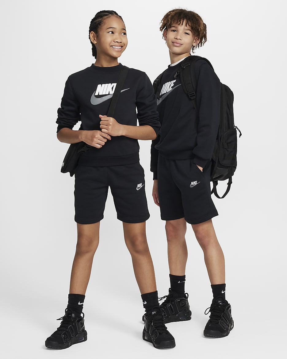 Nike Sportswear Club Fleece Older Kids Tracksuit Shorts Set. Nike LU